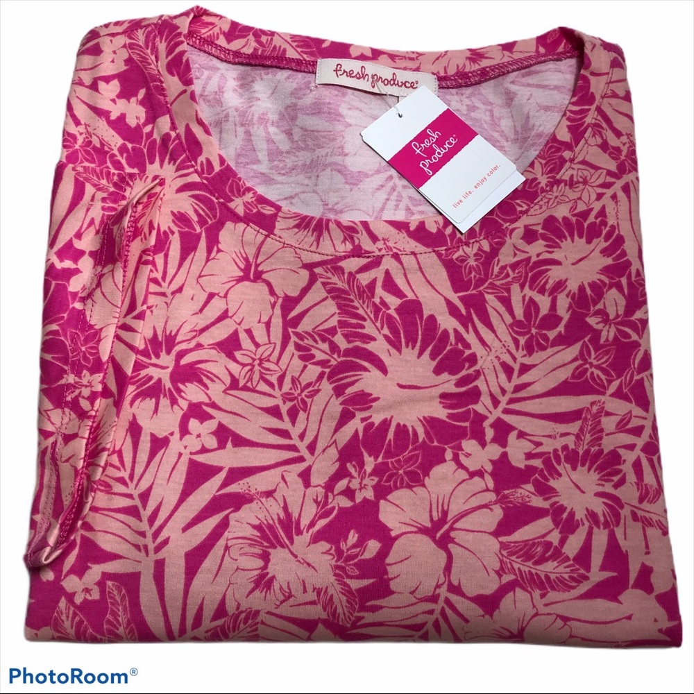FRESH PRODUCE WOMEN’S S/S TEE. FLAMINGO.MSRP$49